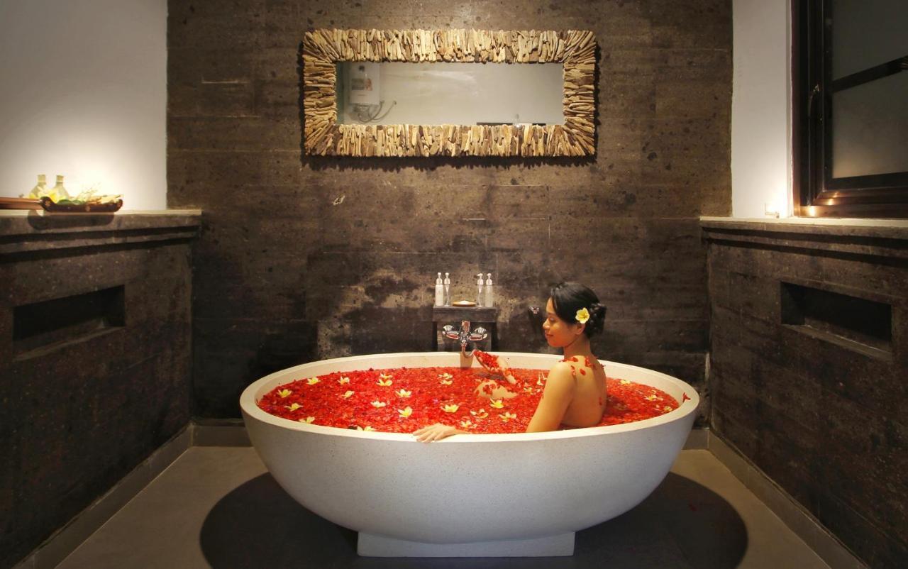 Agata Villas Seminyak Buitenkant foto