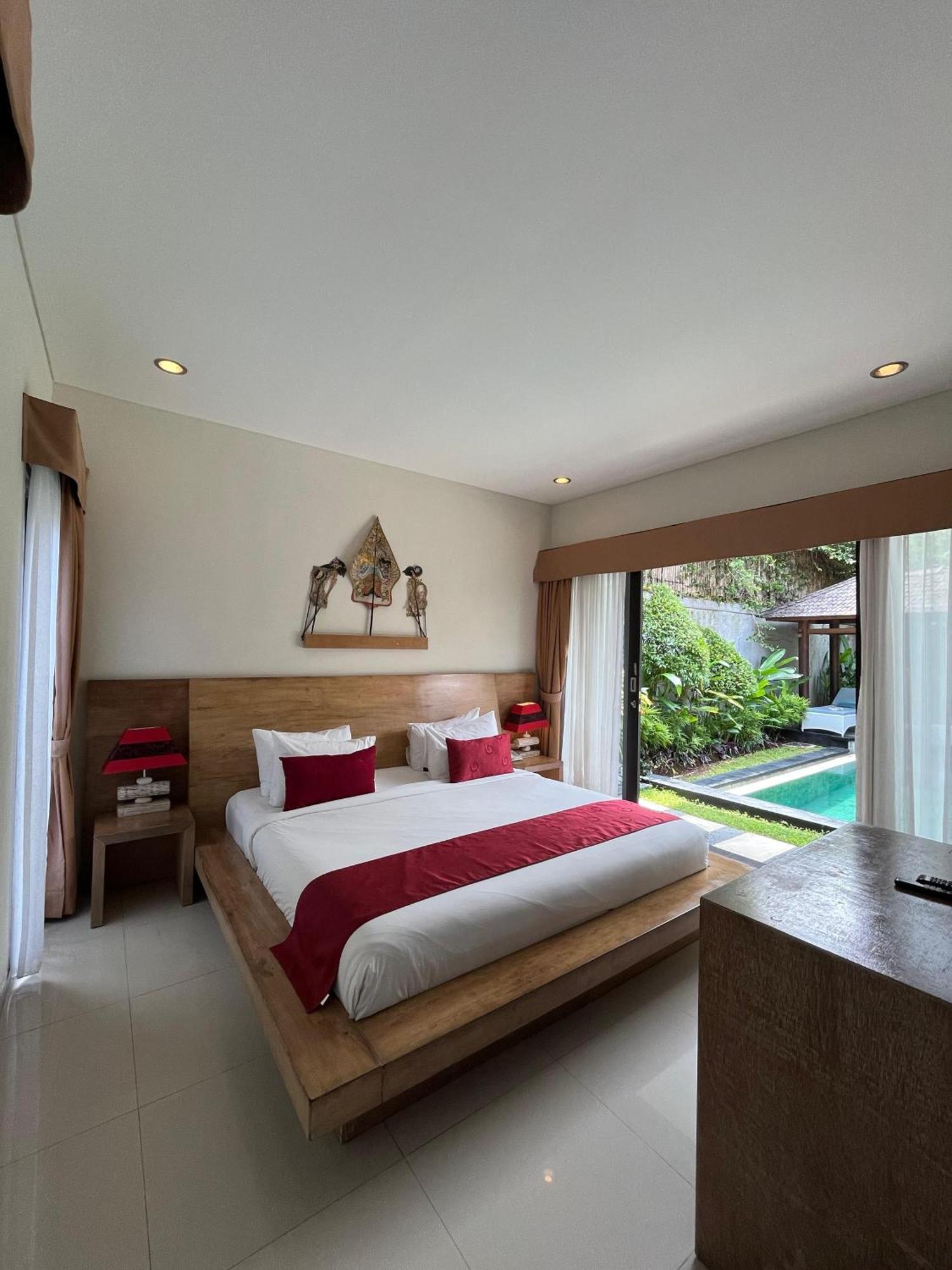Agata Villas Seminyak Buitenkant foto